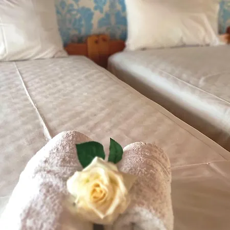 Chloe Attic * Agia Efimia