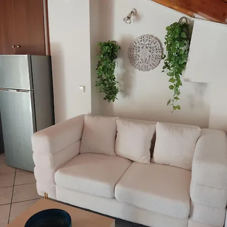 Chloe Attic Σπίτι διακοπών Αγία Ευφημία