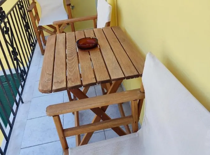 Chloe Attic * Agia Efimia