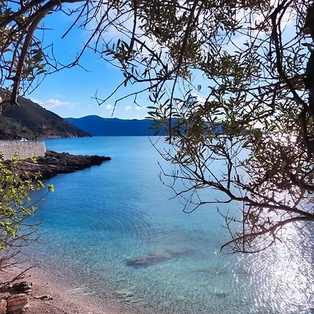 Chloe Attic Vakantiehuis Agia Efimia