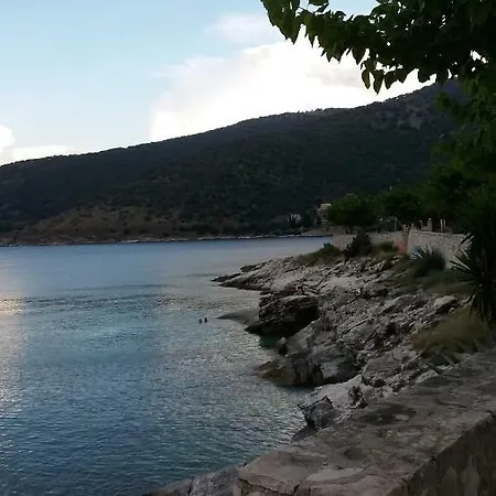 Vakantiehuis Chloe Attic Agia Efimia