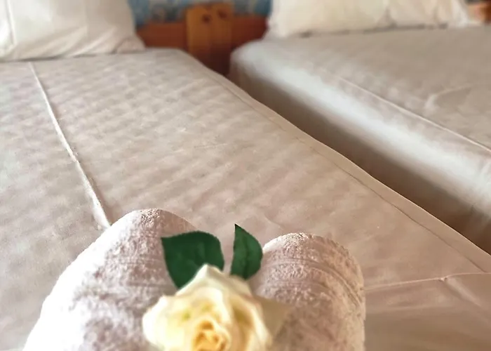 Chloe Attic * Agia Efimia